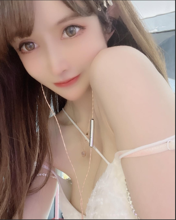 Streamer Wang Yushan cảnh báo fan