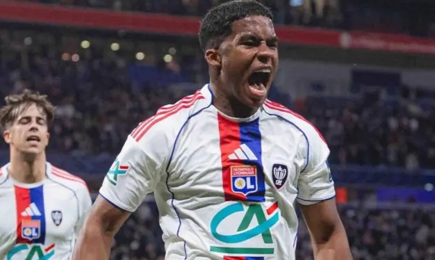 Endrick thi đấu tại Lyon