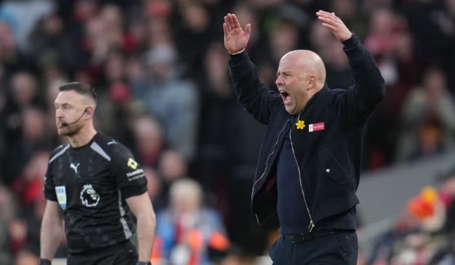 Liverpool không thể thắng trận tại Anfield