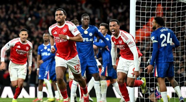 Phạt góc là chìa khóa thành công của Arsenal.