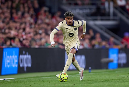 Lamine Yamal thi đấu xuất sắc