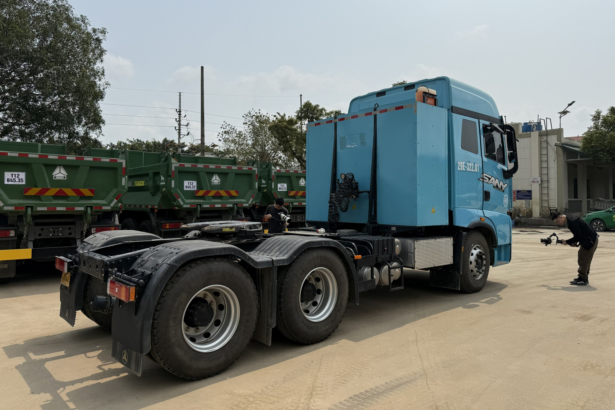 Xe đầu kéo Sany vận hành hoàn toàn bằng điện.