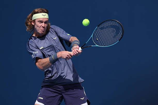 Andrey Rublev chia tay HLV thể lực, thừa nhận sự nghiệp đã "chạm trần" Andrey Rublev chia tay HLV thể lực, thừa nhận sự nghiệp đã "chạm trần"