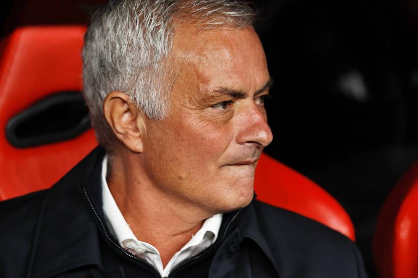 Mourinho thay đổi cách nhìn về phòng ngự. Mourinho thay đổi cách nhìn về phòng ngự.