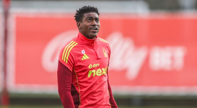 Taiwo Awoniyi không được Forest đăng ký ở Europa League.