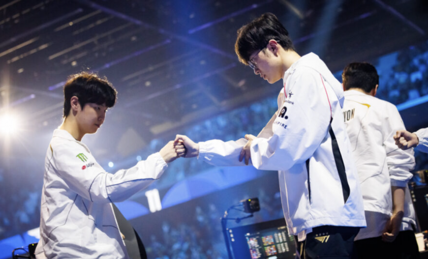 Faker nói về cơ hội được thi đấu tại ASIAD Faker trao đổi về khả năng hợp tác với Chovy