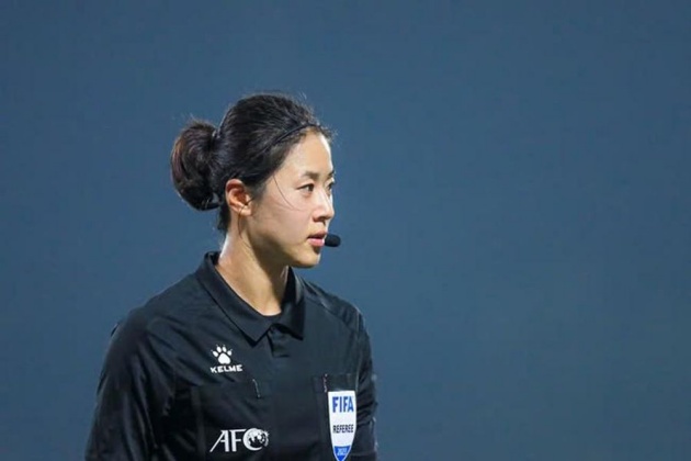 Trọng tài Kim Yu Jeong