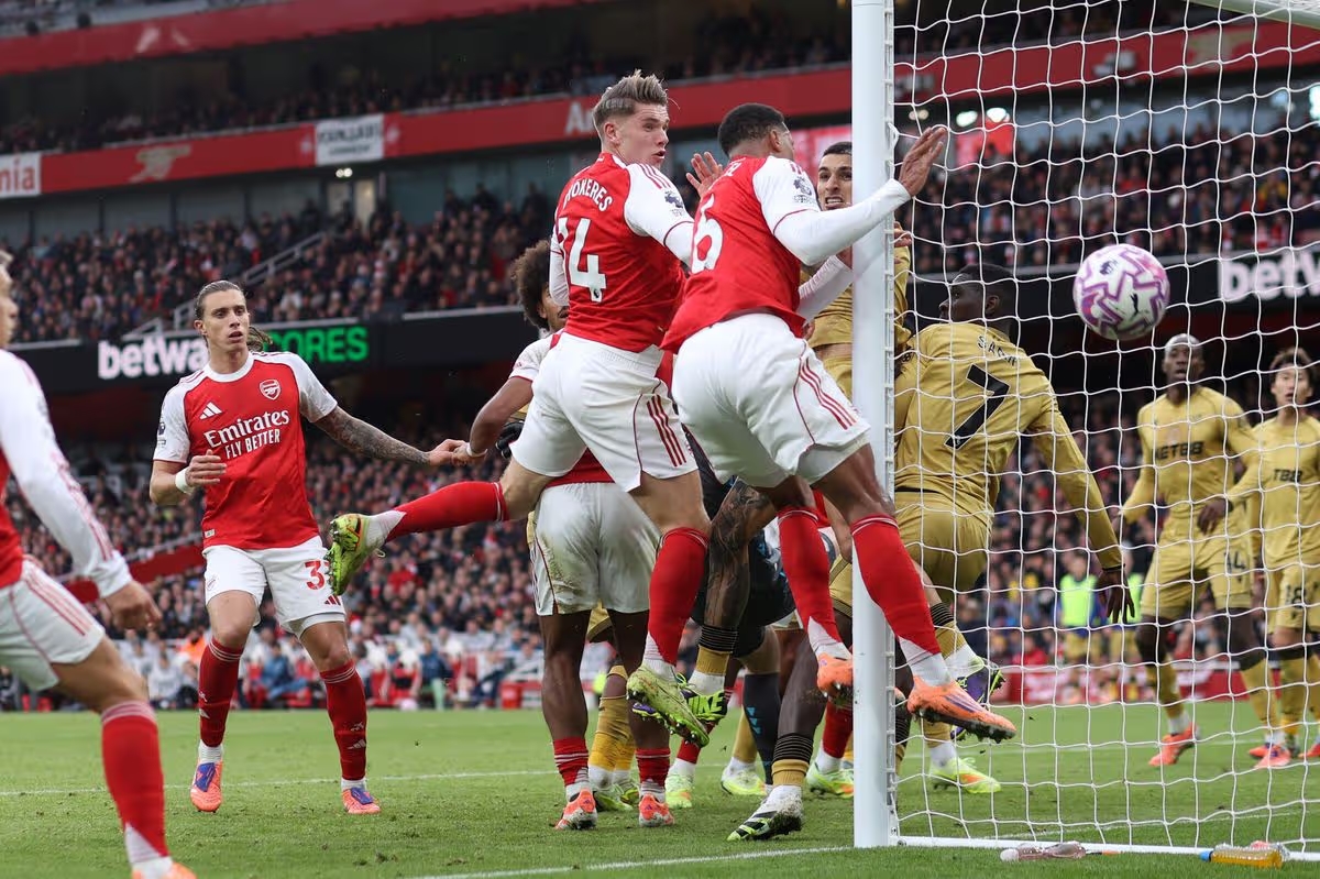 Arsenal hiệu suất ghi bàn từ bóng chết