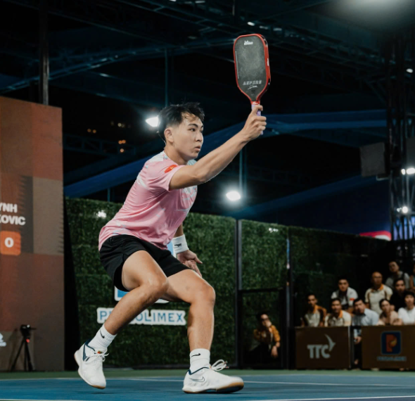 Ngôi sao pickleball hàng đầu Việt Nam lan tỏa yêu thương đến đồng bào - Ảnh 2. Ngôi sao pickleball hàng đầu Việt Nam lan tỏa yêu thương đến đồng bào - Ảnh 2.