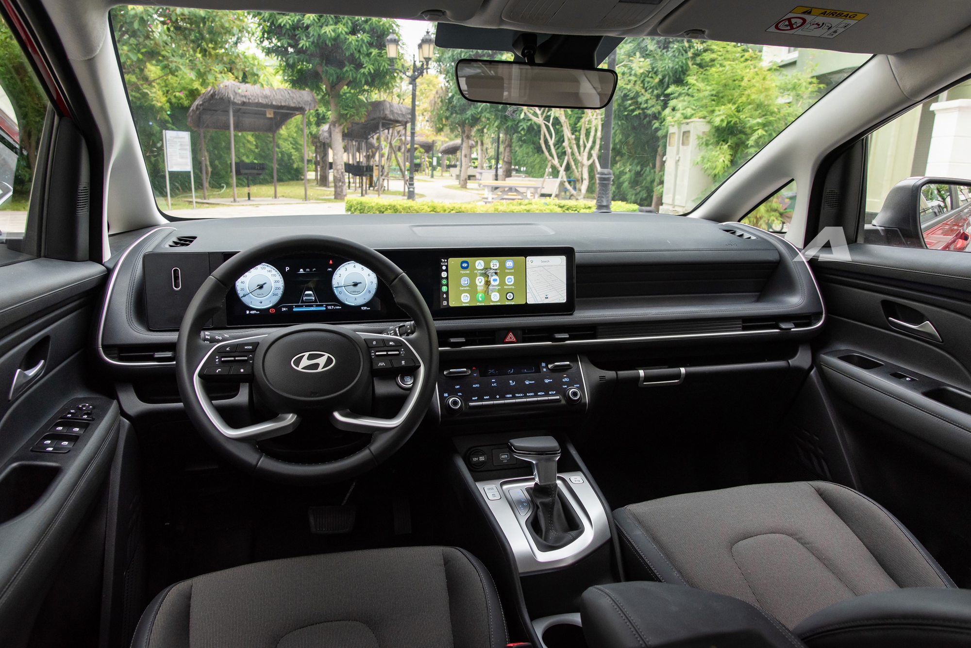 Nội thất sang trọng của Hyundai Stargazer 2026 Cụm màn hình kỹ thuật số trên Hyundai Stargazer 2026