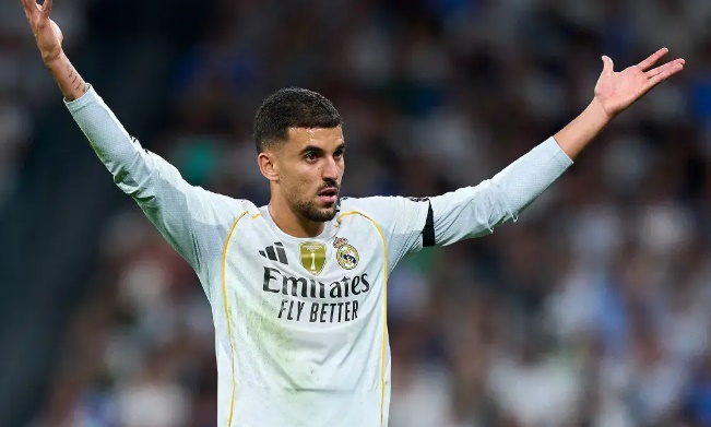 Ceballos xung đột với HLV Arbeloa tại Real Madrid