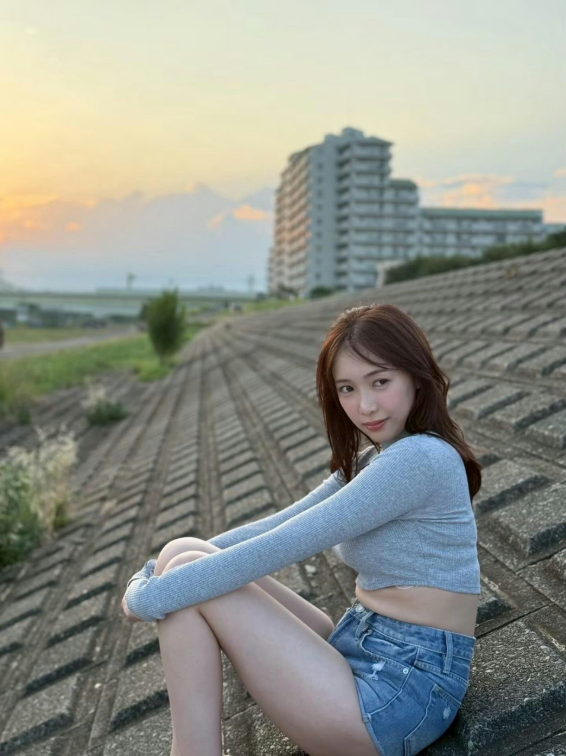 Suzuki Nozomi phong cách tự nhiên