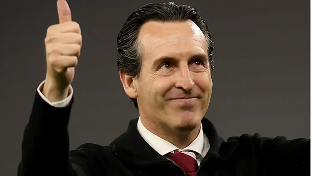 HLV Emery cùng Aston Villa ăn mừng chiến thắng