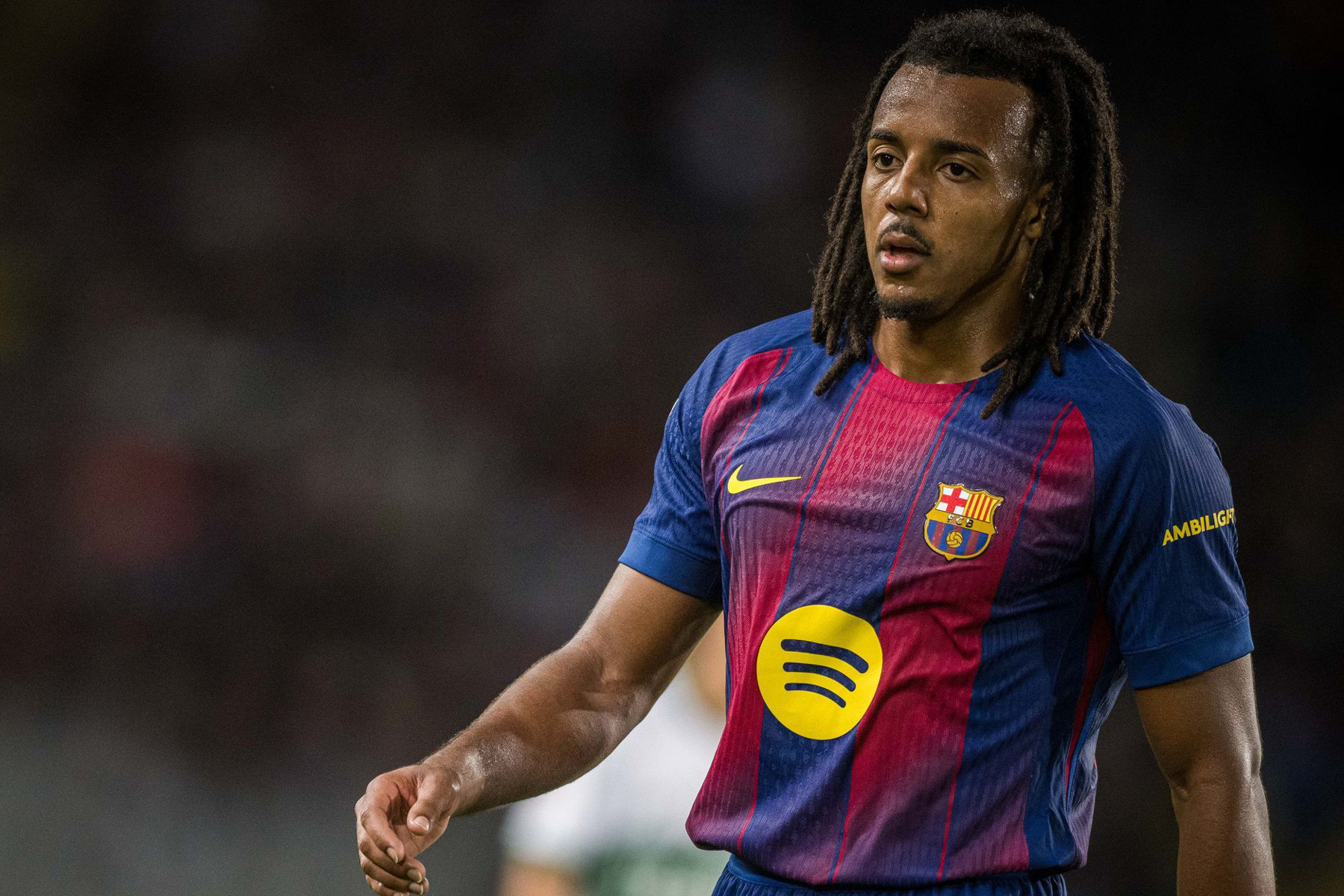 Jules Kounde thi đấu