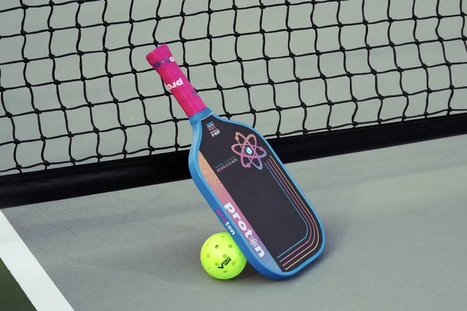 vợt Proton