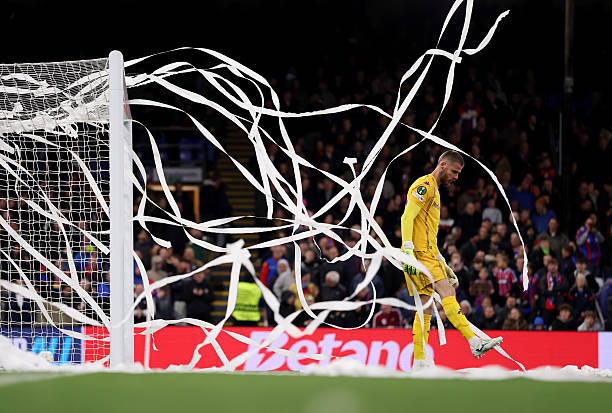 Fiorentina khó đảo ngược tình thế