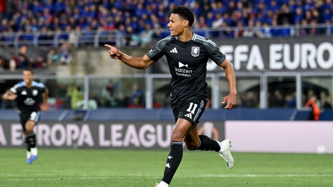 Watkins tỏa sáng cho Aston Villa