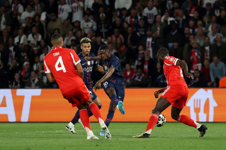 Pha dứt điểm thiên tài của Dembele