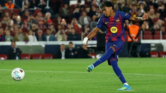 HLV Flick đau đầu chọn phương án thay thế Yamal