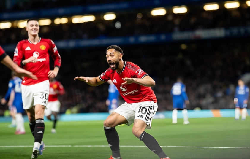 Trực tiếp bóng đá Chelsea 0-1 MU: Đại chiến căng thẳng