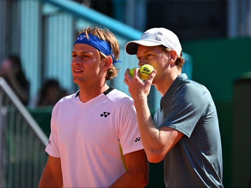 Sinner bỏ rơi đồng đội ở Monte Carlo Masters 2026