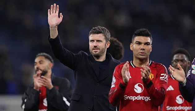 Carrick không nên kéo Casemiro khỏi tuyến giữa