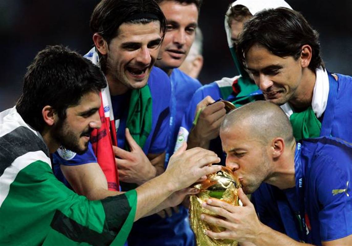 Italia giữ lấy danh dự