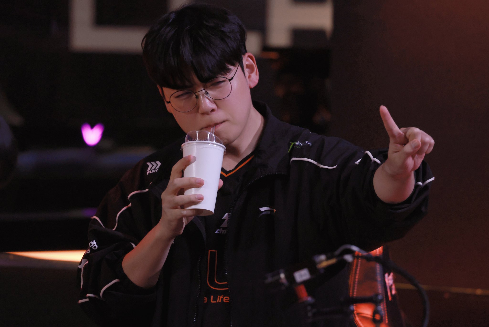 Đây là tình huống chủ chốt vì ở Rồng 4 thì HLE đã thắng giao tranh.