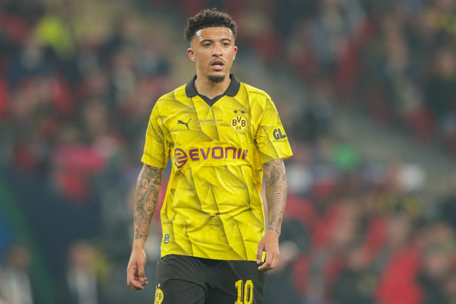 Jadon Sancho trên sân tập Dortmund