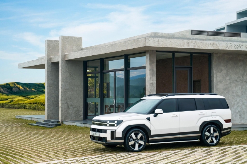 Xe Hyundai Creta và Tucson trên đường phố