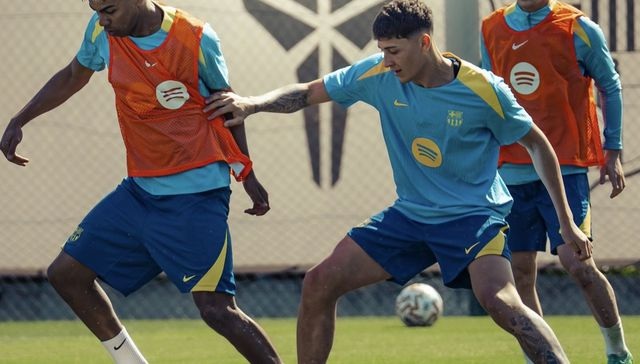 Pacifico tập luyện cùng đội một Barca