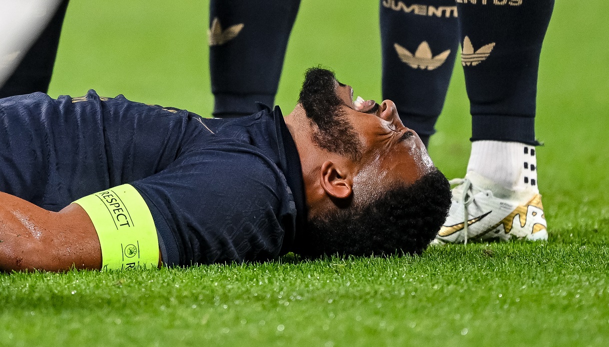 Juventus mất Bremer trong tháng 10