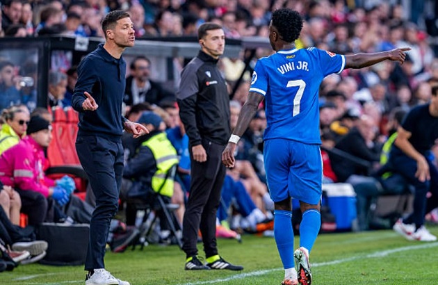 Alonso chia tay Real Madrid vì xung đột với Vinicius Jr