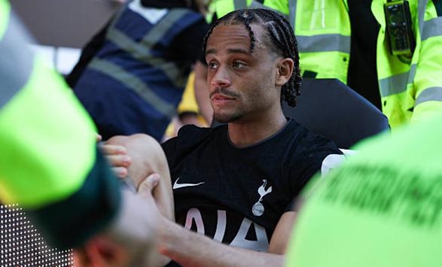 Xavi Simons nghỉ hết mùa sau chấn thương đầu gối