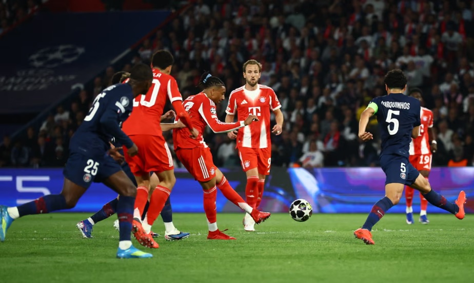 Bàn thắng quá đẹp của Olise