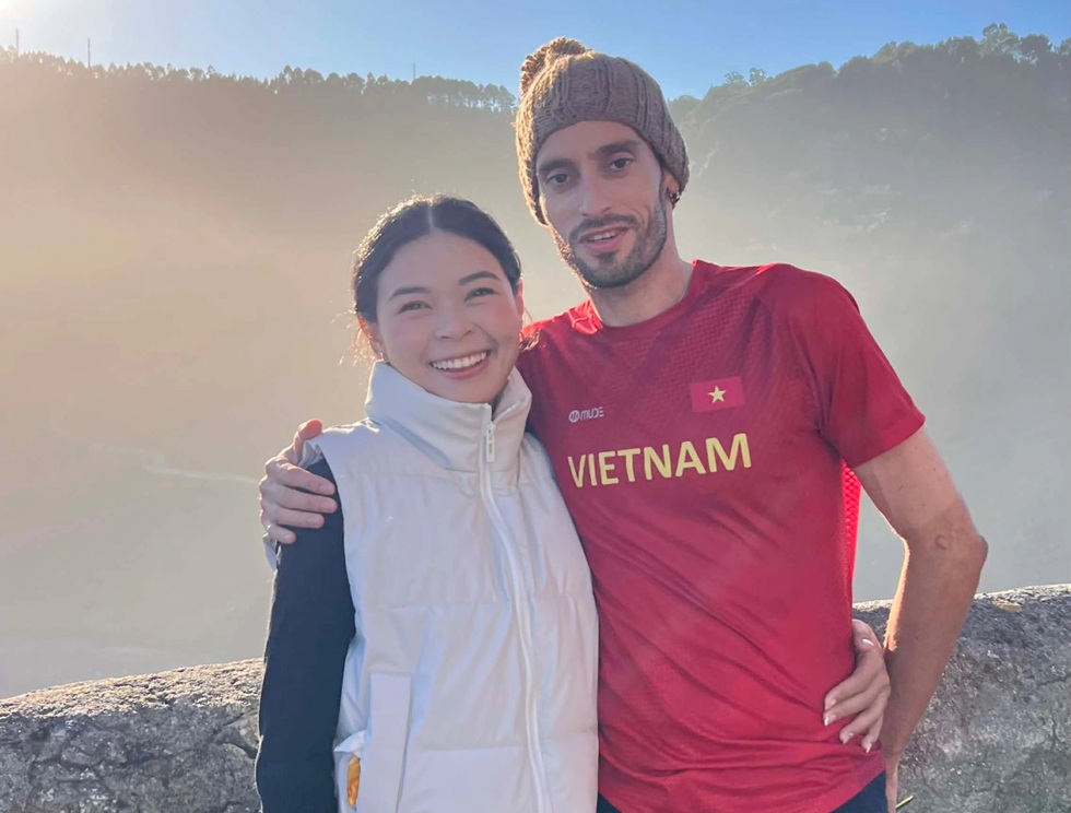 Chàng trai Tây Ban Nha mê đua xe đạp, lấy vợ Việt xinh đẹp - 6 Chàng trai Tây Ban Nha mê đua xe đạp, lấy vợ Việt xinh đẹp - 6