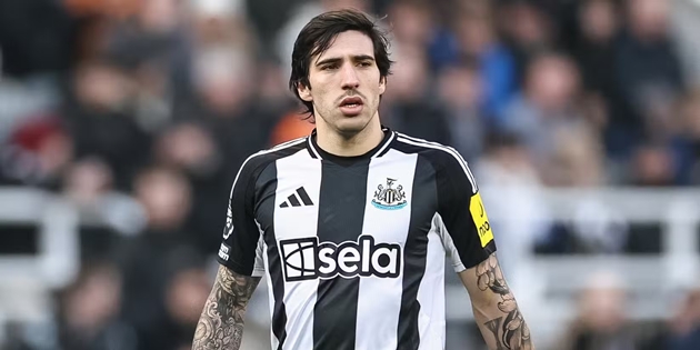 MU và Man City đang theo đuổi Sandro Tonali.