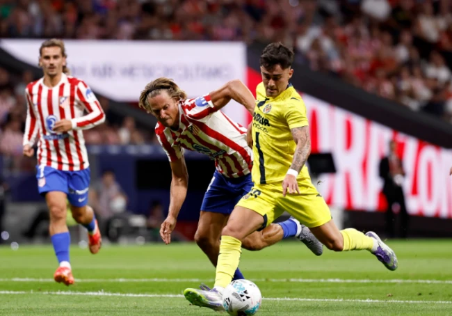 Villarreal tấn công mạnh mẽ