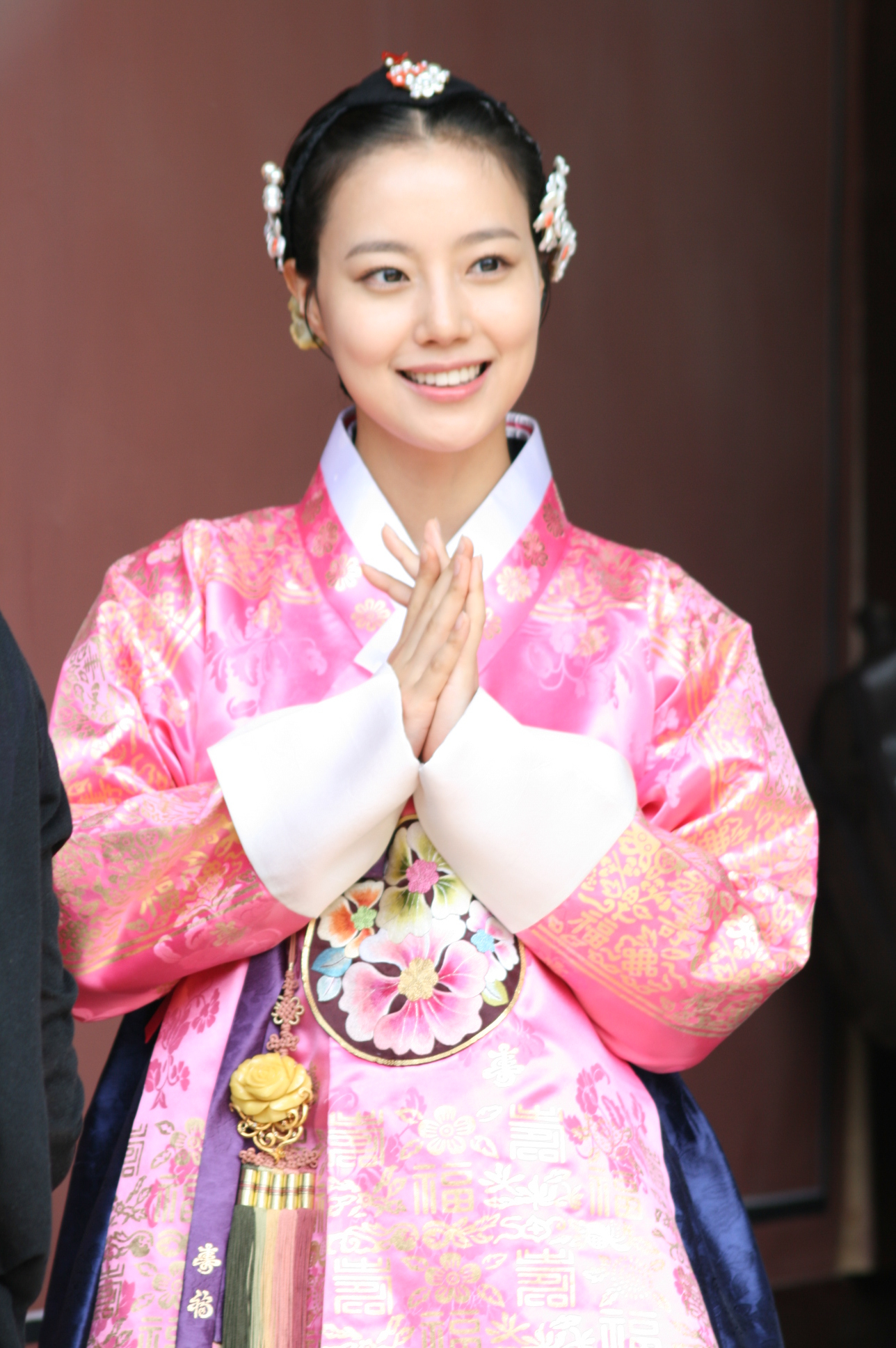 Moon Chae Won từng lọt top 4 mỹ nhân đẹp nhất châu Á do IMDb công bố.