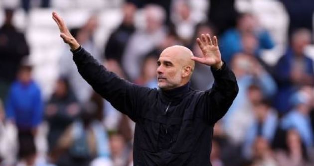 Pep Guardiola kêu gọi West Ham ngăn Arsenal