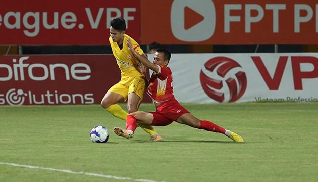 PVF-CAND rất cần điểm để đua trụ hạng. PVF-CAND nỗ lực thoát xuống nhóm cuối bảng