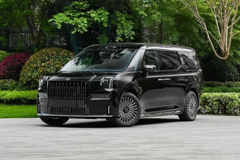 Zeekr 009 MPV điện Zeekr 009 màu trắng bên ngoài