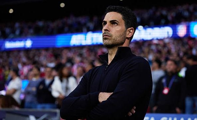 Thầy trò Mikel Arteta phải tạm quên Champions League.
