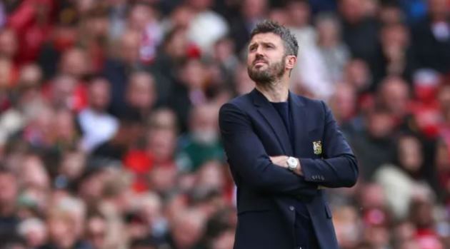 Roy Keane hoài nghi thành công của Carrick trong dài hạn.