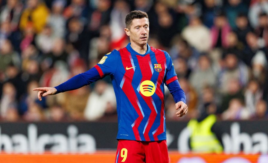 Robert Lewandowski là đầu tàu đáng tin cậy của Barca.