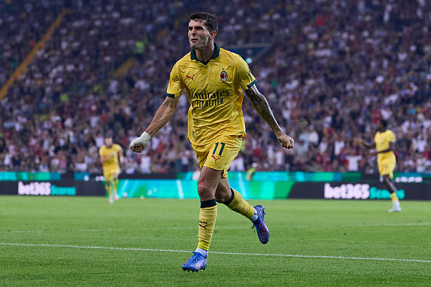 Pulisic tỏa sáng, Milan thắng dễ Udinese; Juventus hòa Verona - Ảnh 1. Pulisic lập cú đúp cho AC MIlan
