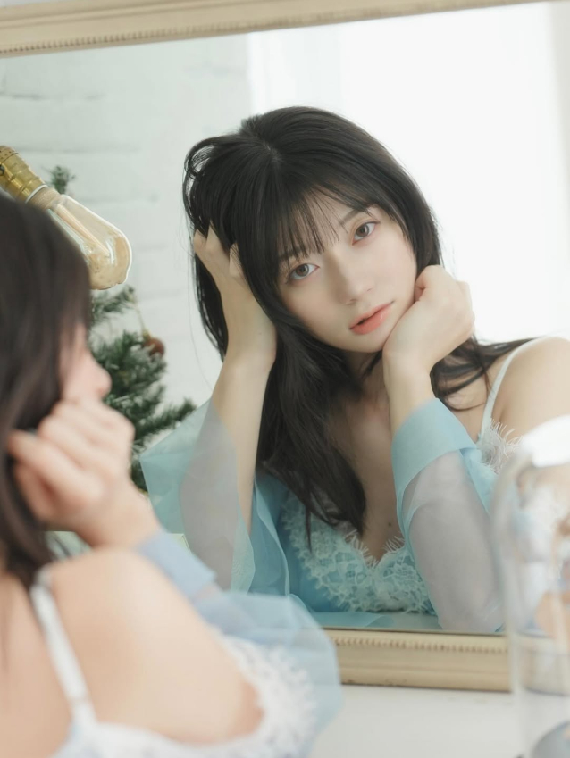 Seto Kanna kết hợp phong cách nữ tính với thể thao