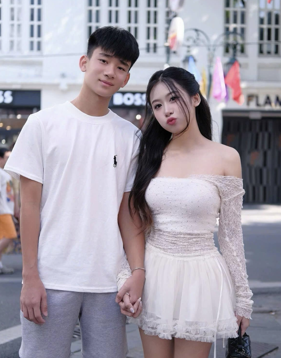 Chuyện tình ngọt ngào của Nguyễn Văn Dương và bạn gái