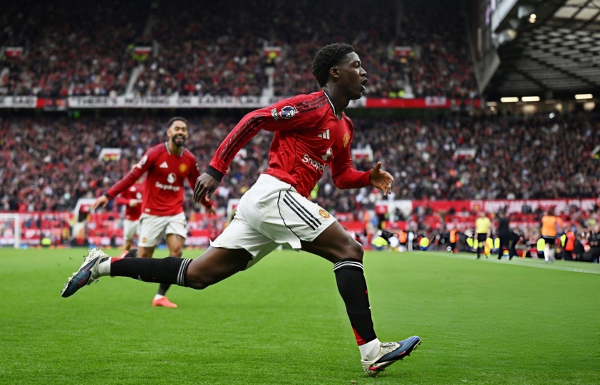 Thắng nghẹt thở Liverpool, MU hiên ngang dự Champions League mùa tới