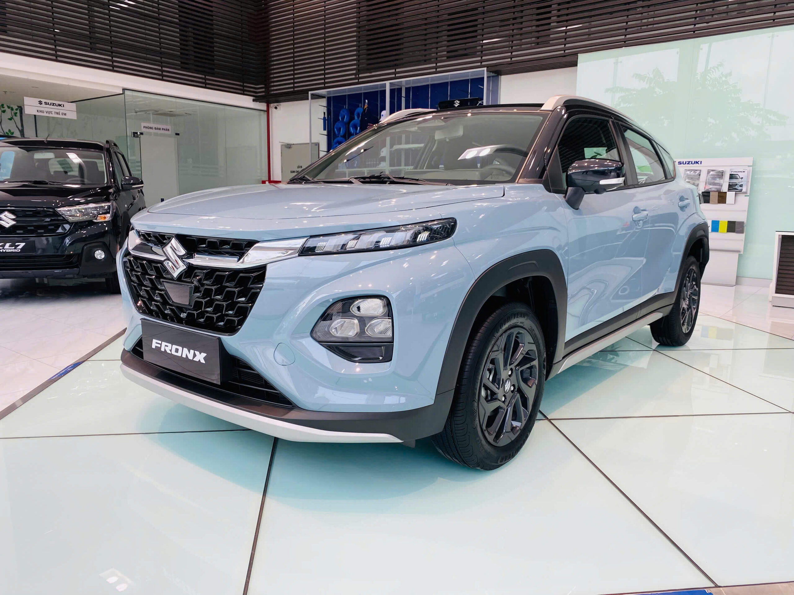 Suzuki Fronx có giá bán thực tế tại đại lý chỉ từ hơn 400 triệu đồng. Suzuki Fronx giá tốt